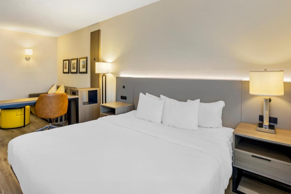 Room image 2