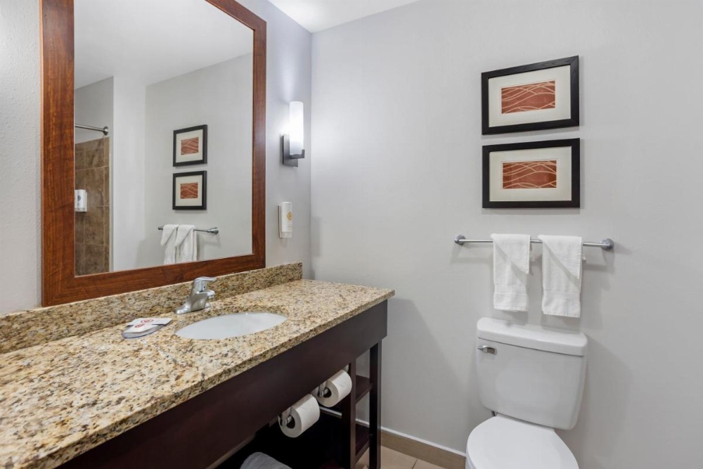 Room image 3