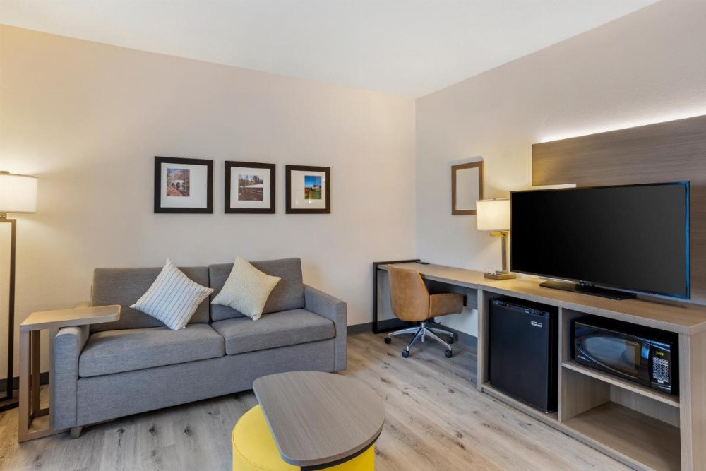Room image 3